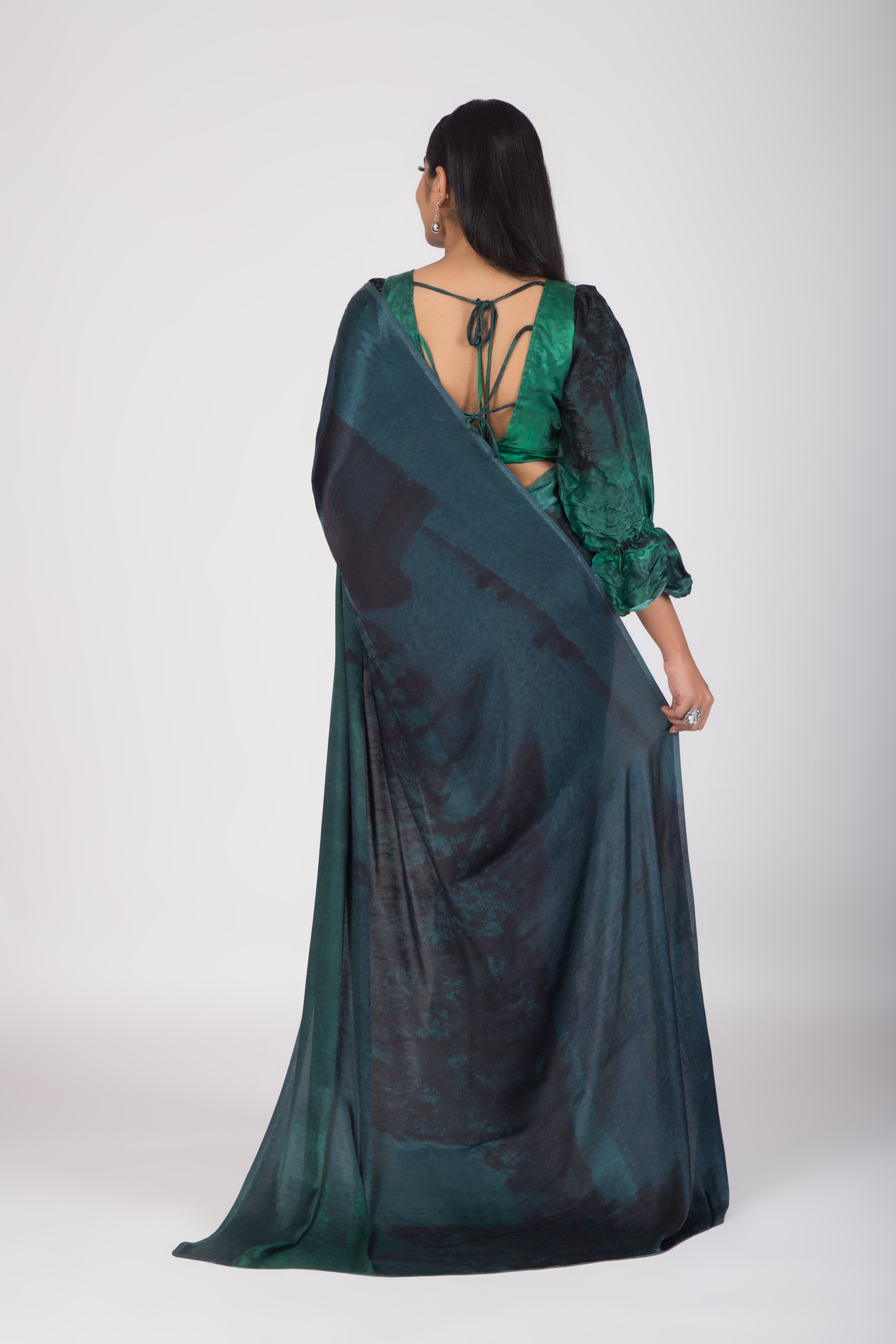 Hearth and Frost - Gaji Silk Saree & Unstitched Blouse Set - Green