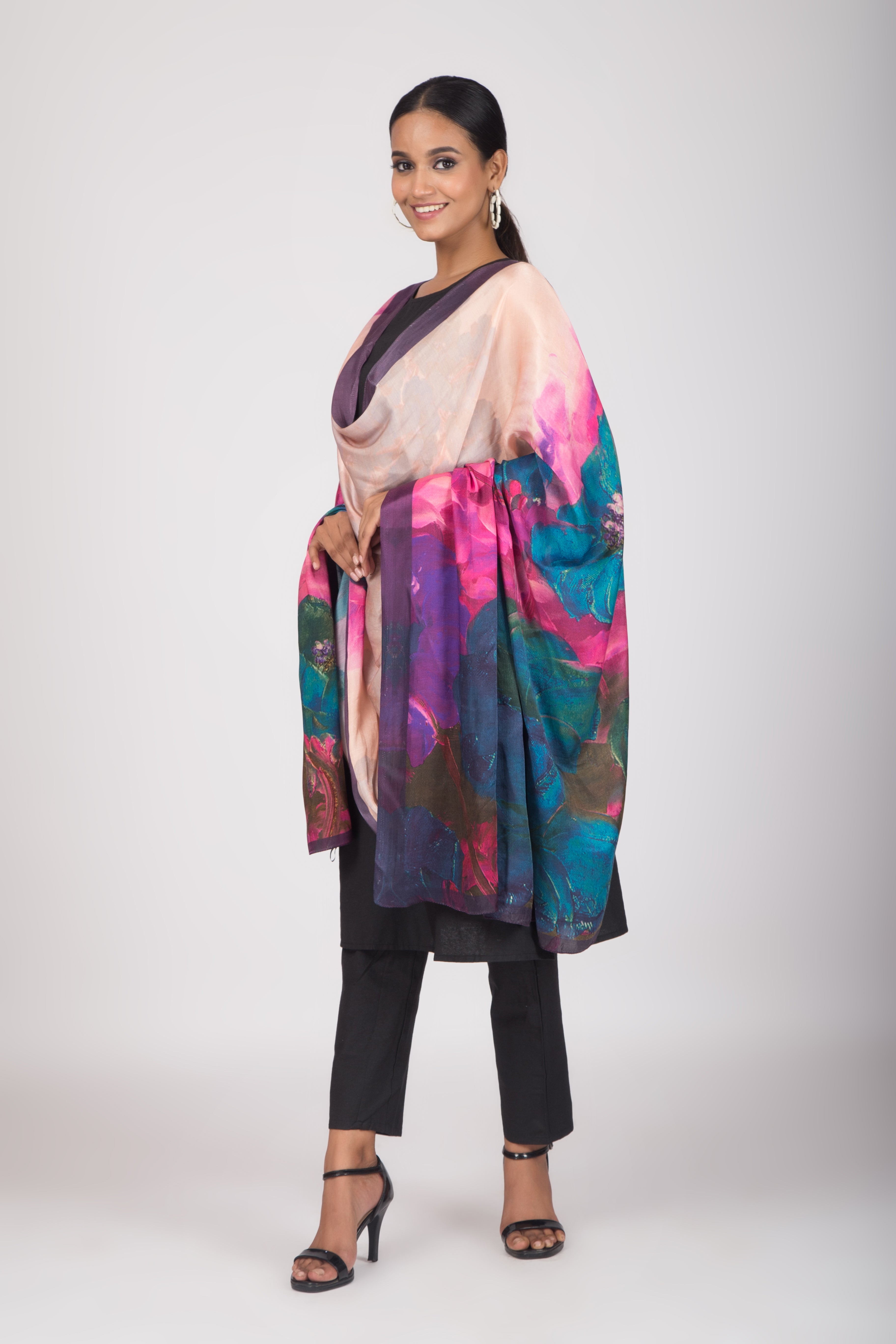 Blossoms of Paradise - Gaji Silk Dupatta - Pink Hues