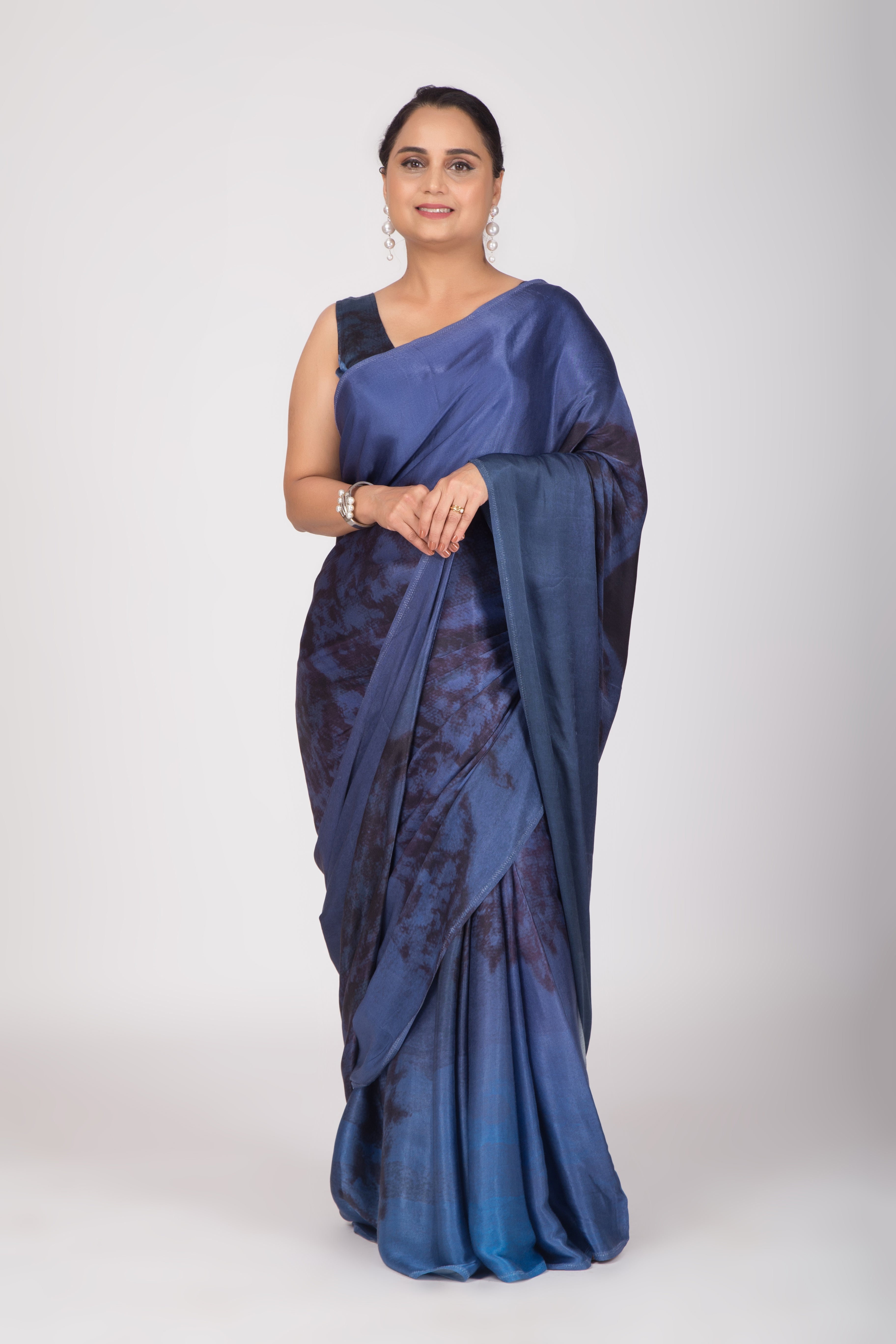 Hearth and Frost - Gaji Silk Saree & Unstitched Blouse Set - Blue